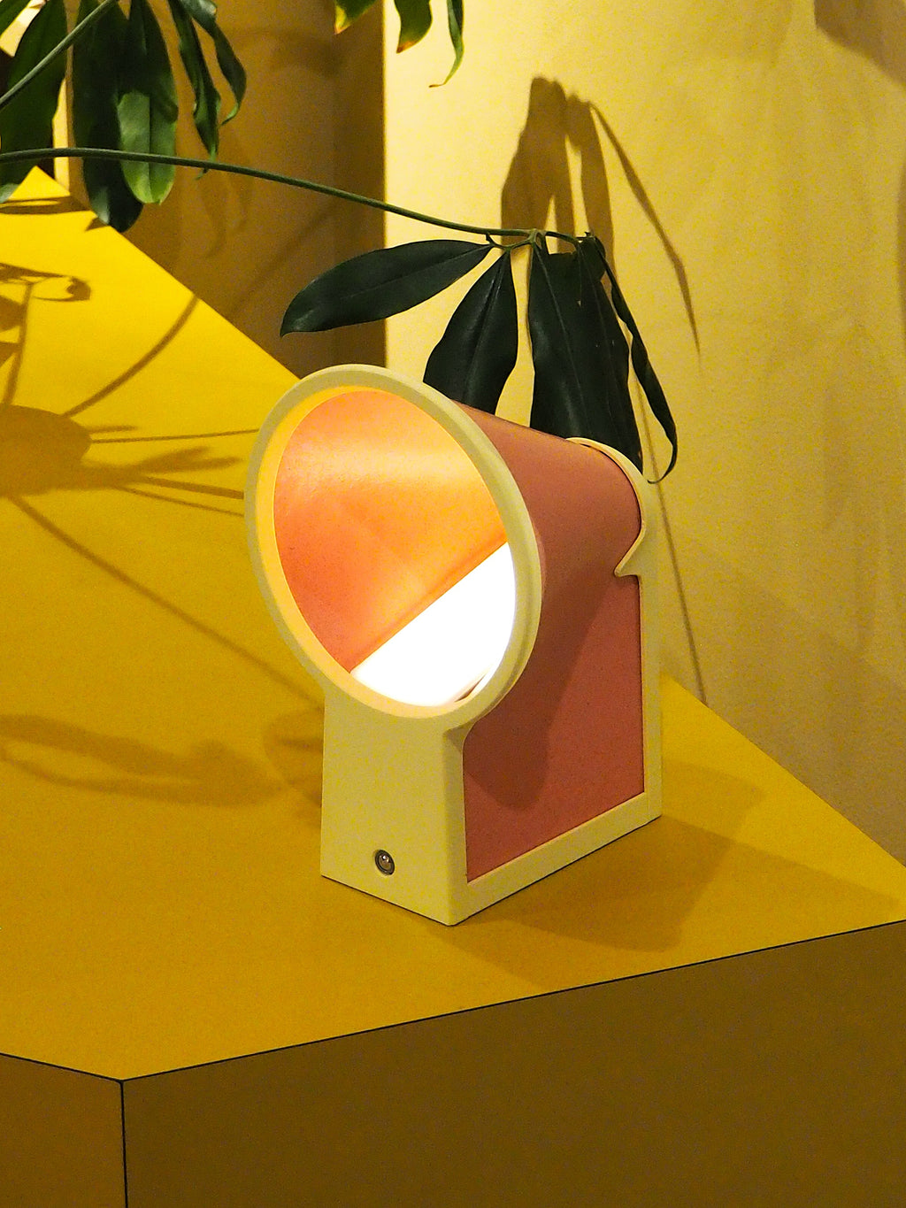 Solea – Ambient Lamp